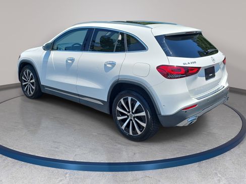 Used 2023 Mercedes-Benz GLA 250 4MATIC image 7
