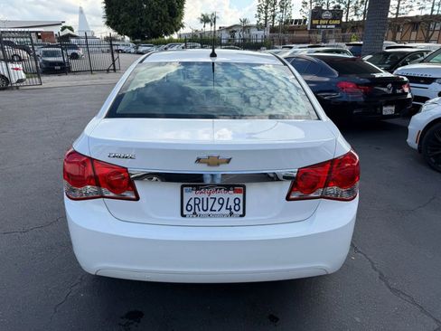 Used 2011 Chevrolet Cruze LS image 11