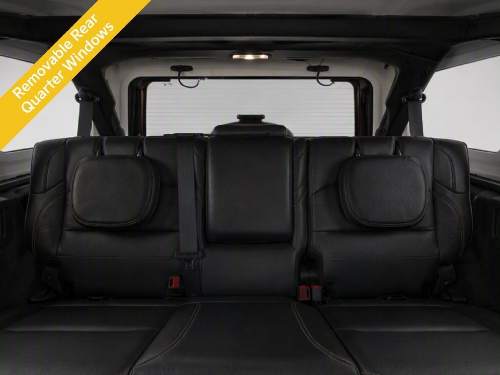 Used 2022 Jeep Wrangler Unlimited Sahara w/ Cold Weather Group AWD/4WD image 23