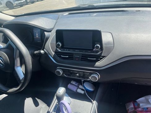 Used 2021 Nissan Altima 2.5 S FWD image 18