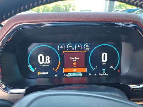 Used 2022 Ford F150 Lariat w/ Equipment Group 502A High AWD/4WD image 16