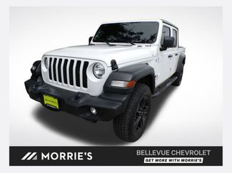 Used 2020 Jeep Gladiator Sport AWD/4WD video 1