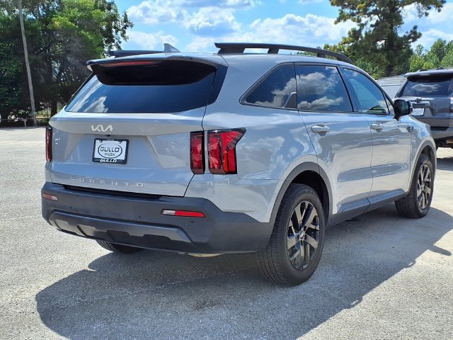 Used 2022 Kia Sorento S w/ Panoramic Sunroof Package AWD/4WD image 2