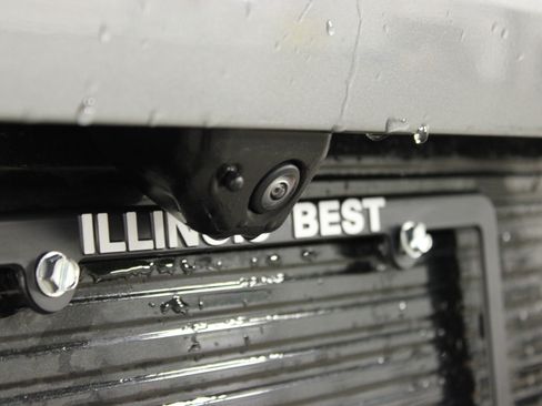 Used 2025 Chevrolet Equinox EV LT w/ Convenience Package image 11