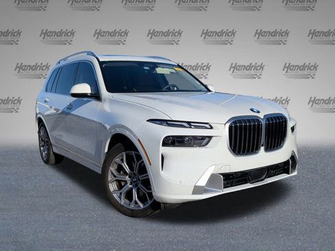 Certified 2023 BMW X7 xDrive40i w/ Premium Package image 2