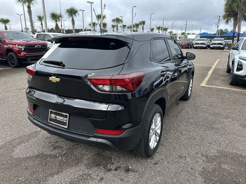 Used 2025 Chevrolet TrailBlazer LS w/ LS Convenience Package FWD image 16