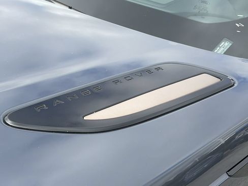 Used 2024 Land Rover Range Rover Velar Dynamic HSE AWD/4WD image 30