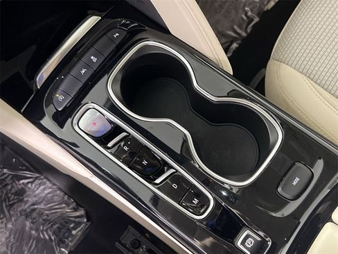 Used 2023 Buick Envision Preferred image 21