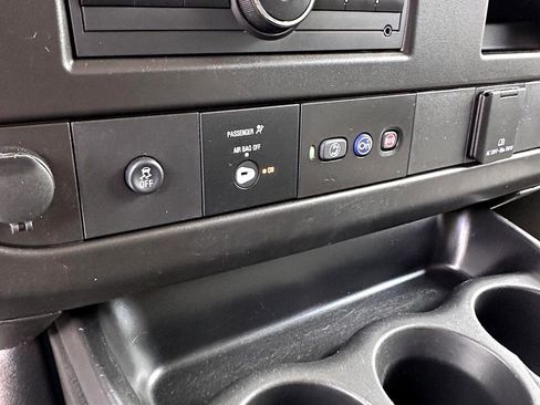 Used 2022 Chevrolet Express 3500 LS image 16