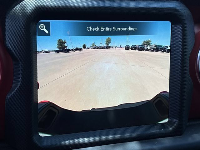 Used 2023 Jeep Gladiator Rubicon w/ Cold Weather Group AWD/4WD image 18