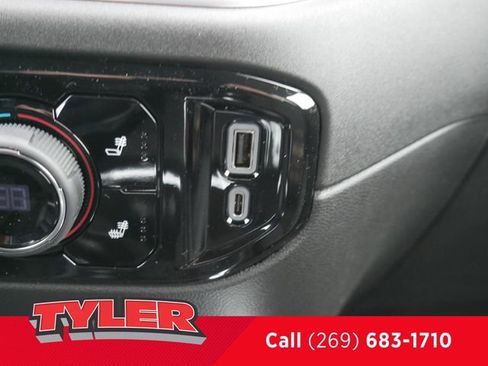 New 2026 Chevrolet Silverado 1500 LT w/ Z71 Off-Road Package image 38