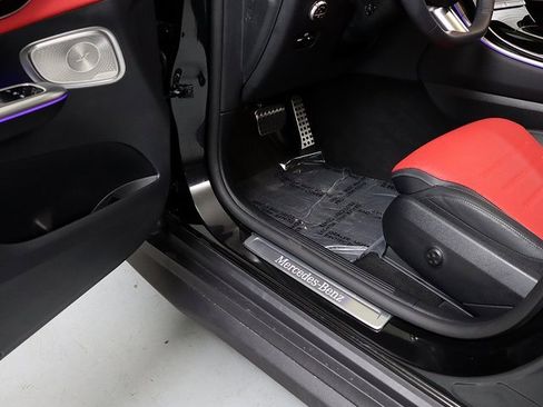 Certified 2025 Mercedes-Benz GLC 300 4MATIC image 25