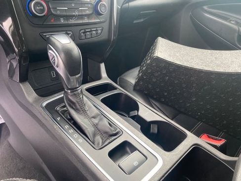 Used 2019 Ford Escape Titanium image 7