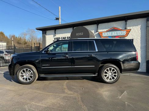 Used 2018 GMC Yukon XL Denali w/ Open Road Package image 9