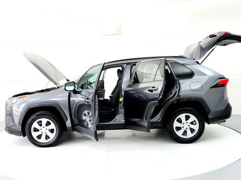 Certified 2021 Toyota RAV4 LE FWD image 10