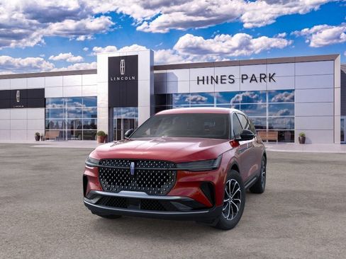 New 2026 Lincoln Nautilus Premier AWD/4WD image 2
