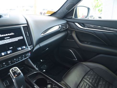 Used 2022 Maserati Levante F Tributo AWD/4WD image 38