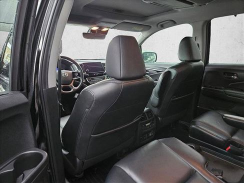 Used 2020 Honda Pilot Touring image 19