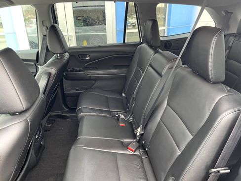 Certified 2022 Honda Pilot Special Edition image 9