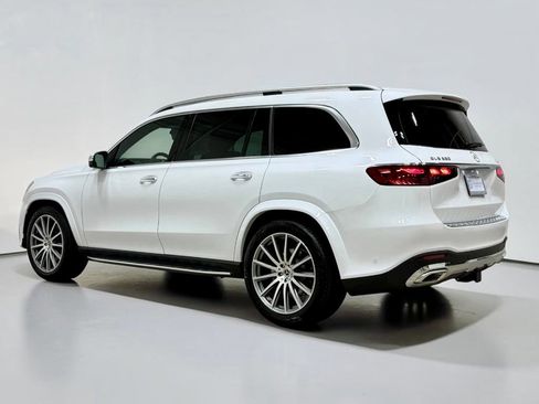 Used 2025 Mercedes-Benz GLS 580 4MATIC image 21