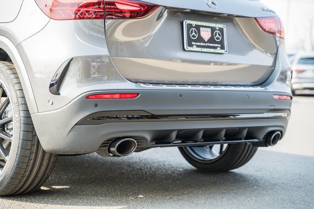 New 2026 Mercedes-Benz GLA 35 AMG 4MATIC image 9