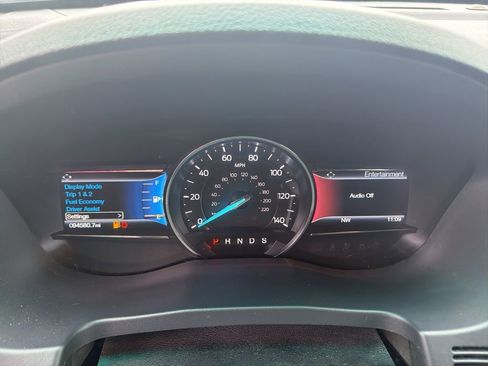 Used 2016 Ford Explorer XLT w/ Equipment Group 201A image 23