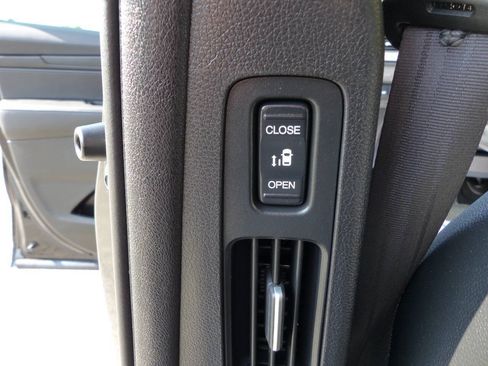 Used 2025 Honda Odyssey Sport-L image 49