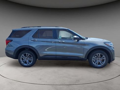 New 2026 Ford Explorer Active w/ Active Comfort Package AWD/4WD image 10