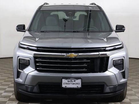 Used 2026 Chevrolet Traverse LT w/ Driver Confidence Package image 11