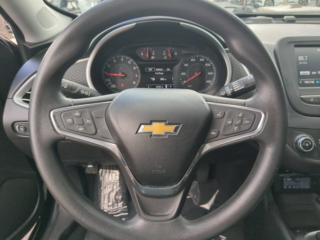 Used 2018 Chevrolet Malibu LS FWD image 25
