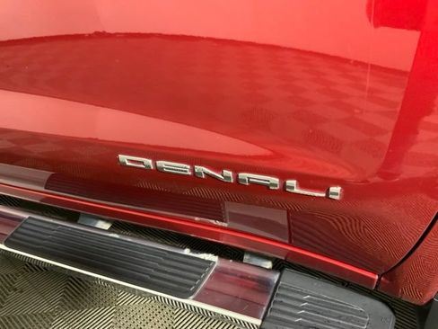 Used 2019 GMC Sierra 1500 Denali w/ Driver Alert Package II AWD/4WD image 15