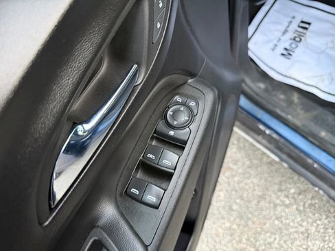 Certified 2022 Chevrolet Equinox LT image 18