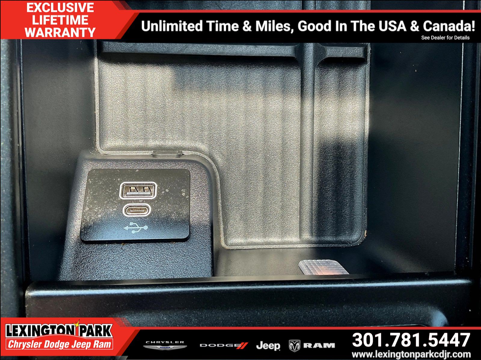 Used 2025 Ford Expedition Max Active AWD/4WD image 15