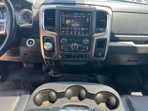 Used 2018 RAM 1500 Laramie w/ Convenience Group AWD/4WD image 9