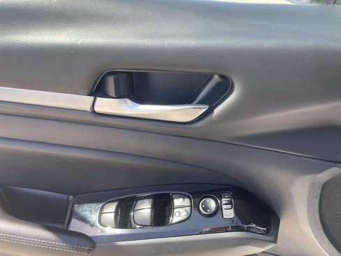 Used 2023 Nissan Altima 2.5 SV image 21