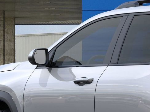 New 2026 Chevrolet Equinox ACTIV image 12