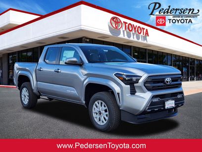 New 2025 Toyota Tacoma SR5