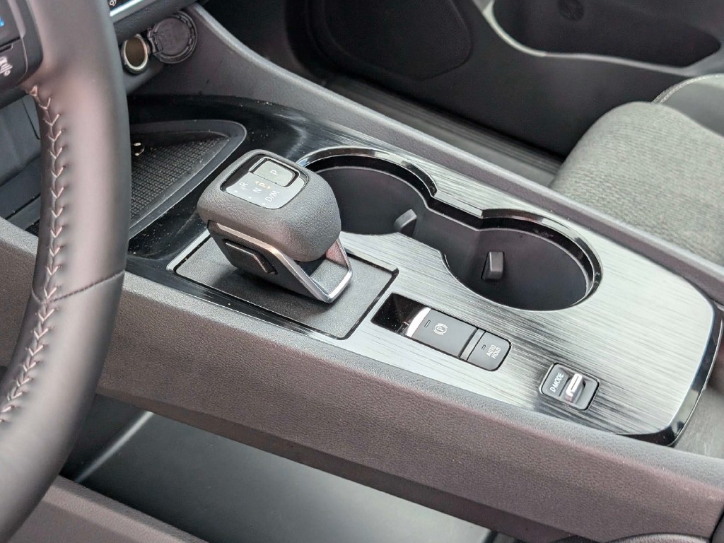 Certified 2026 Nissan Rogue SV FWD image 20