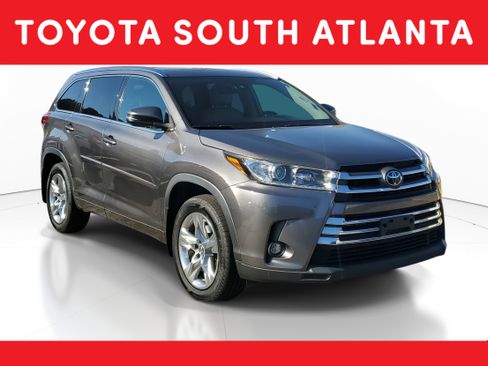 Used 2019 Toyota Highlander Limited image 1
