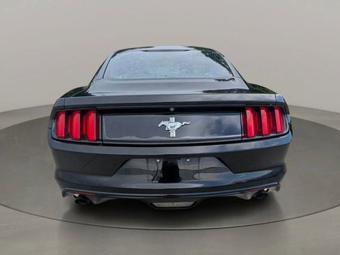 Used 2016 Ford Mustang Coupe RWD image 4