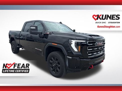 Used 2025 GMC Sierra 2500 AT4 image 4