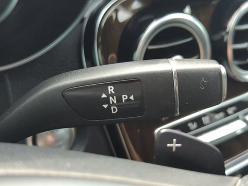 Used 2019 Mercedes-Benz GLC 300 4MATIC image 21