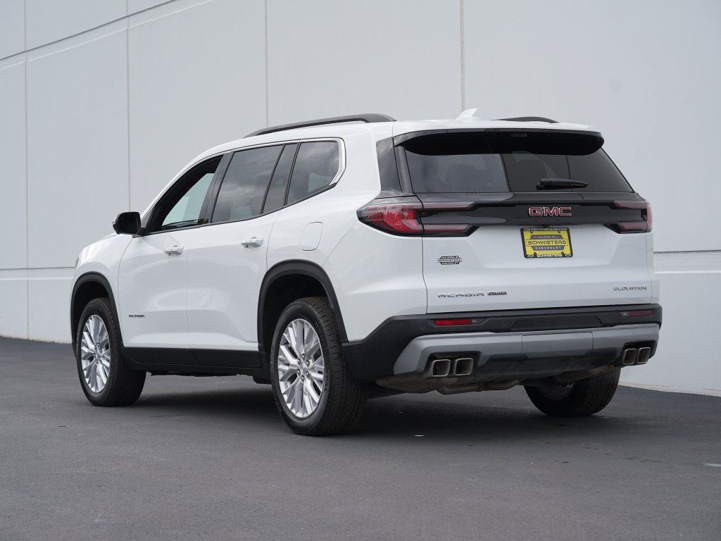 Certified 2026 GMC Acadia Elevation w/ Elevation Premium Package AWD/4WD image 5