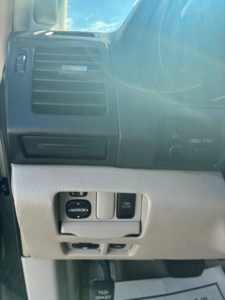 Used 2004 Lexus RX 330 AWD image 10