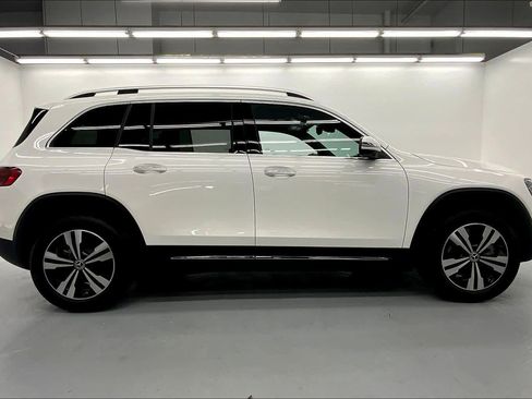 Used 2026 Mercedes-Benz GLB 250 image 6