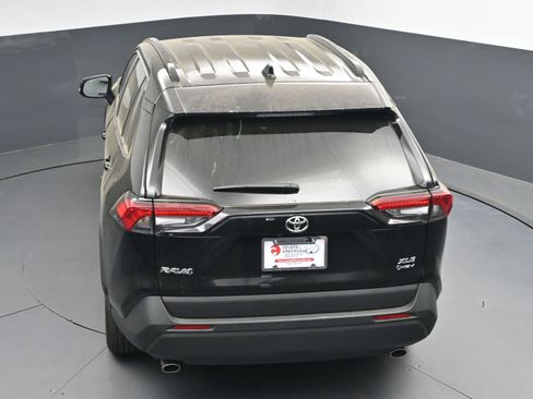 Used 2025 Toyota RAV4 XLE image 35