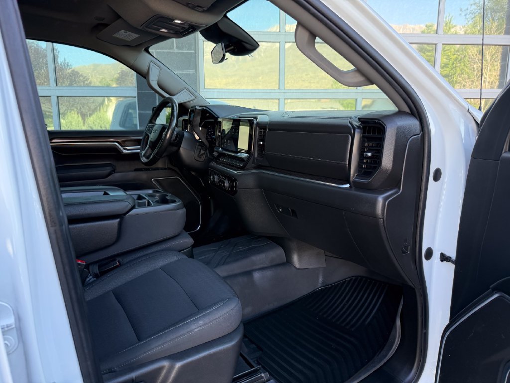 Used 2023 Chevrolet Silverado 1500 RST w/ Z71 Off-Road Package AWD/4WD image 39