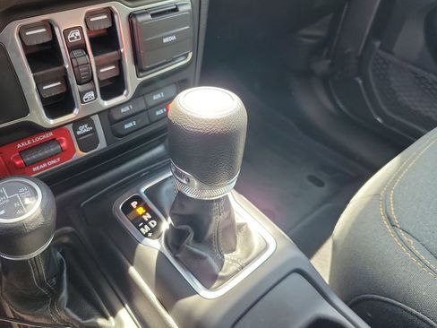 Used 2025 Jeep Wrangler Unlimited Sport S 4xe AWD/4WD image 27