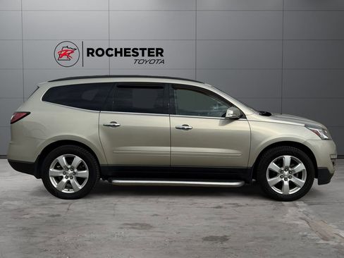 Used 2016 Chevrolet Traverse LT w/ Style and Technology Package AWD/4WD image 6