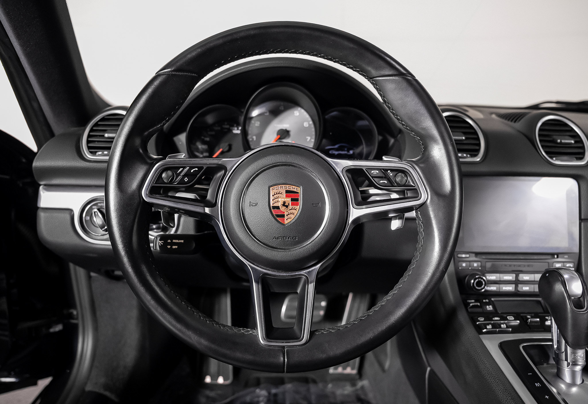 Used 2018 Porsche 718 Cayman S RWD image 41